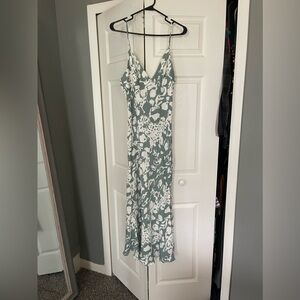 Selfie Leslie Dress